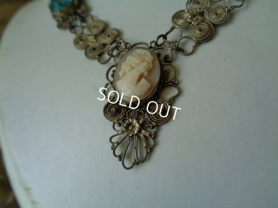 画像3: カメオとブルーガラスのネックレス