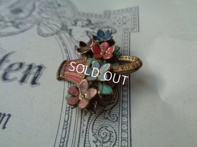 画像5: 花かごブローチ