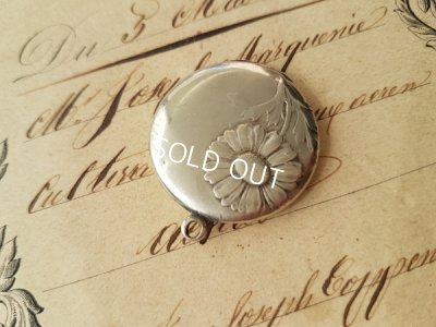 画像2: マーガレット柄ロケットペンダントトップ