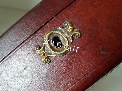 画像9: クッション付ガラスケース