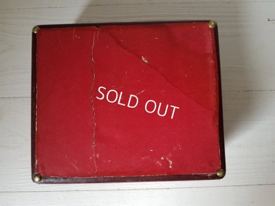 画像13: クッション付ガラスケース