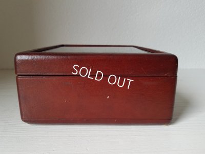 画像8: クッション付ガラスケース