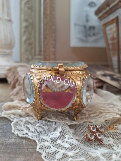 画像4: アンティークガラスジュエリーケース