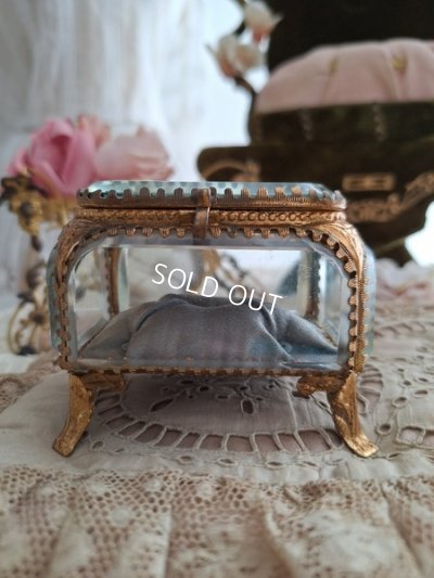 画像9: アンティークガラスジュエリーボックス