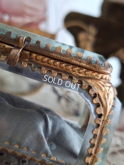 画像13: アンティークガラスジュエリーボックス