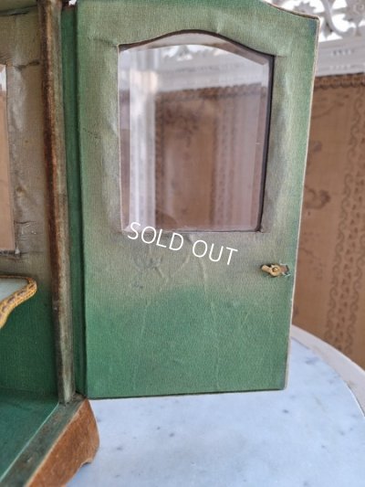 画像18: 天使のガラスケース