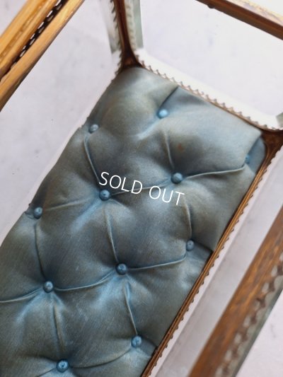 画像16: アンティーククッション付ガラスケース