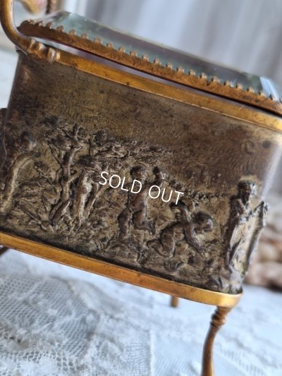 画像2: 懐中時計スタンド付天使のジュエリーボックス