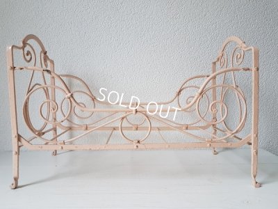 画像2: アイアン製ドールベッド