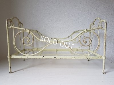 画像2: アイアン製ドールベッド