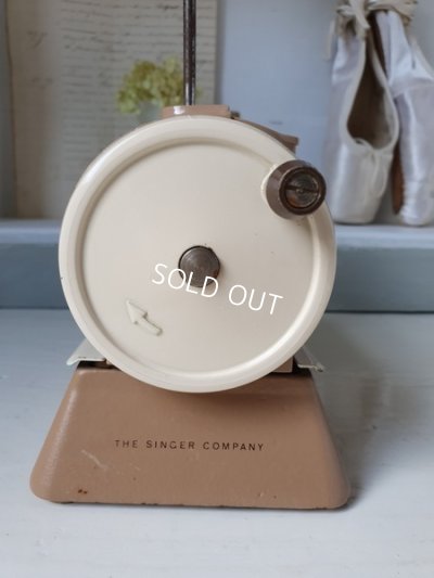 画像10: アンティークシンガートイミシン