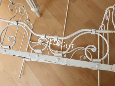 画像7: アイアン製ドールベッド