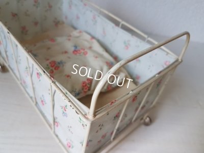 画像14: アンティークドールベッド