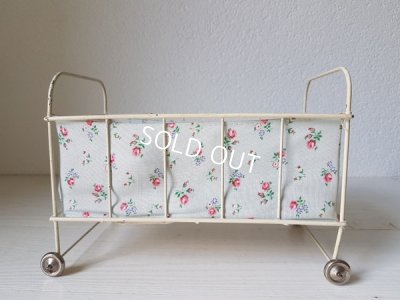 画像12: アンティークドールベッド