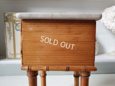 画像7: アンティークドールキャビネット