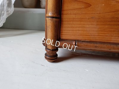 画像12: アンティークドールキャビネット