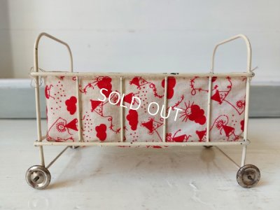 画像4: アンティークドールベッド