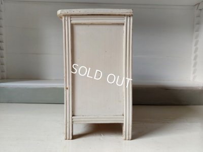 画像8: アンティーク白いドールドロワー