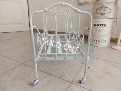 画像3: アイアン製ドールベッド