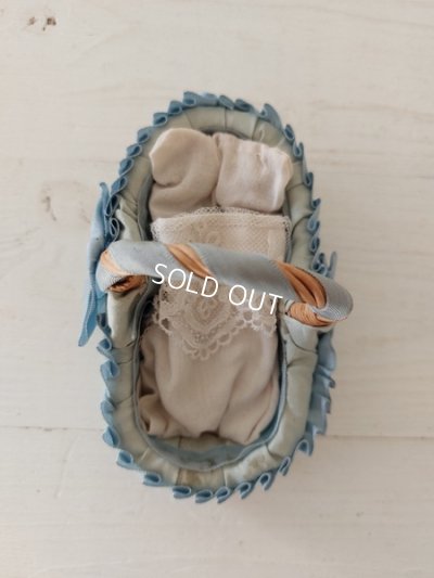 画像10: セルロイドドール付きドールベッド