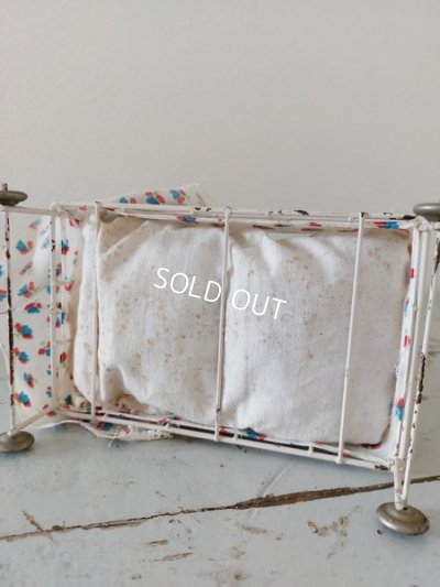 画像12: アンティークドールベッド