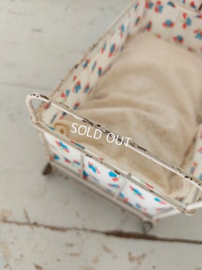 画像10: アンティークドールベッド