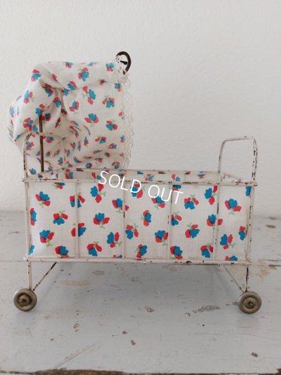 画像2: アンティークドールベッド