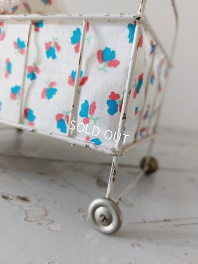 画像8: アンティークドールベッド