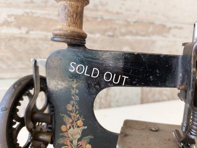 画像15: アンティークトイミシン