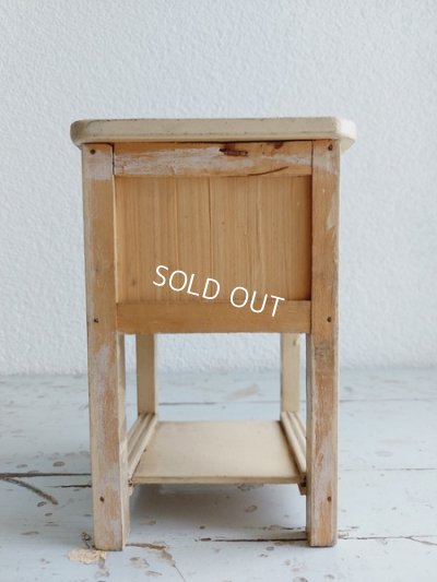 画像4: アンティークドールナイトキャビネット