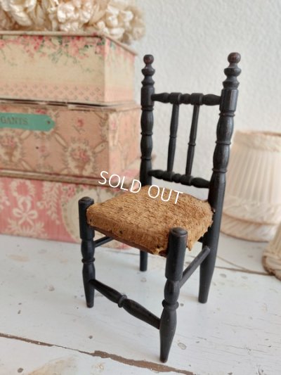 antiquedollchair