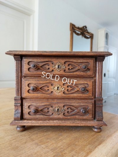 画像9: アンティークドールドロワー