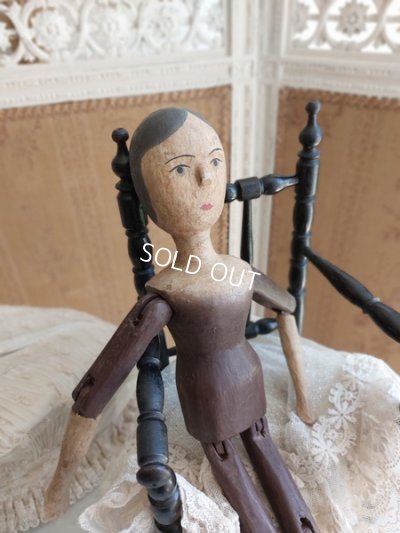 antiquepegdoll