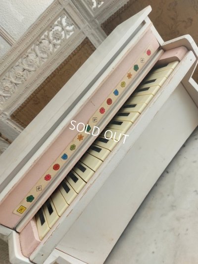 画像8: アンティークトイピアノ