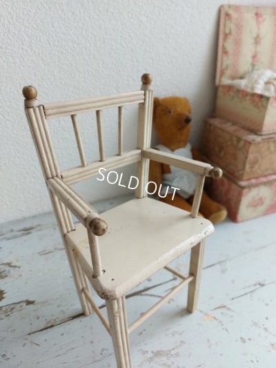 antiquedollchair