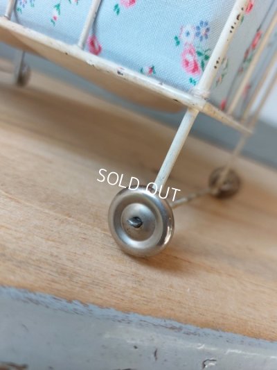 画像7: アンティークドールベッド