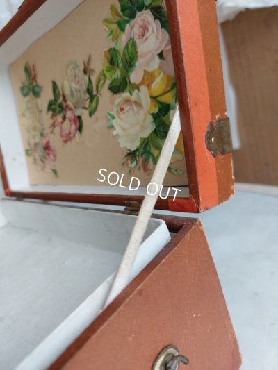 画像8: アンティークドールトランク