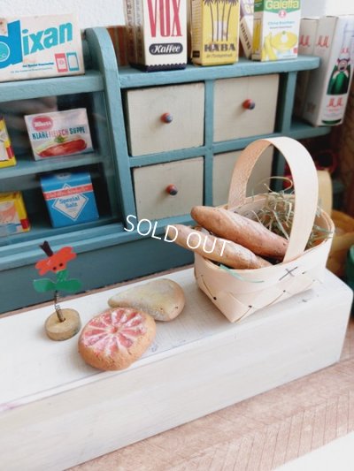 画像2: アンティークトイショップ