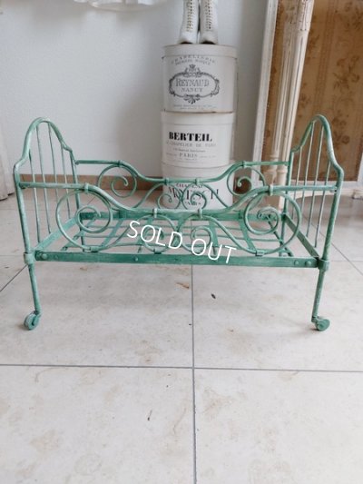 画像12: アンティークアイアンドールベッド