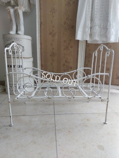 画像9: アンティークアイアン製ドールベッド