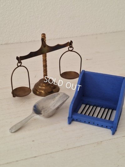 画像23: アンティークトイショップ