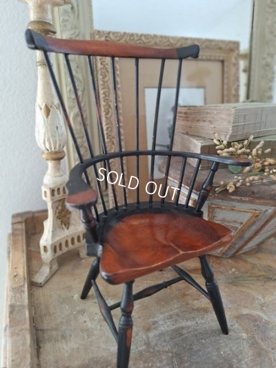 antiquedollchair