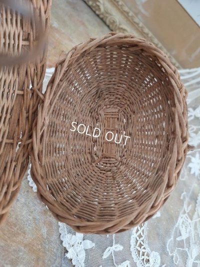 画像8: アンティークエッグ型ドールバスケット