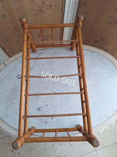 画像12: アンティークドールベッド