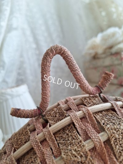 画像7: アンティークたまご型ドールバスケット