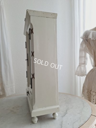 画像11: アンティークドールクローゼット