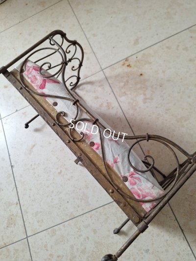 画像10: アンティークドールベッド