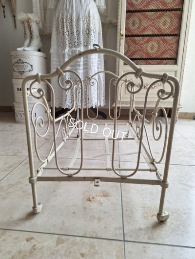 画像3: アイアン製ドールベッド