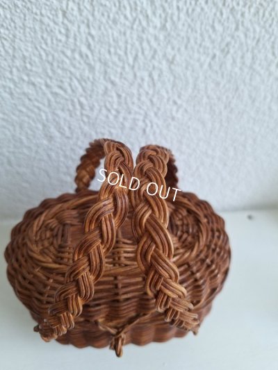 画像9: アンティークドールバスケット