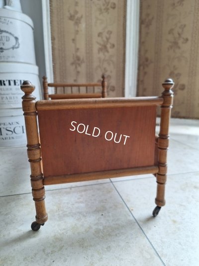 画像20: アンティークドールベッド